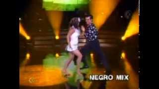 ADRIAN URIBE Y BETZY BAILANDO CUMBIA [upl. by Alitta]