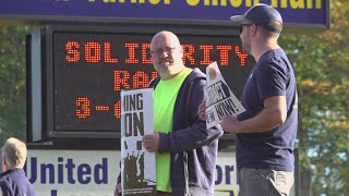 Union paper mill workers rally amid contract negotiations [upl. by Etiam]