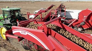 Idaho Potato Harvest Featuring NEW Spudnik 6740 Combine with Holding Tank  Holm Farms Roberts ID [upl. by Soulier]