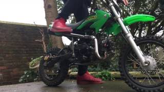 125cc Pit Bike Crf70 style [upl. by Baillie]