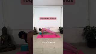 Variaciones de la postura de la plancha para trabajo intenso en abdomen yoga yogaposes [upl. by Ettesus]