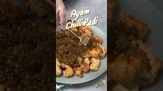 Resep Ayam Chili Padi Khas Malaysia  WEEKEND DISH [upl. by Ruamaj]