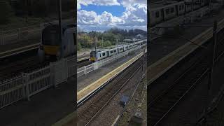 Thameslink 700141 passing Oakleigh park 1424 [upl. by Couture]