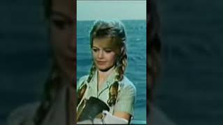 Brigitte Bardot  Pourquoi elle refuse de regarder la série de France 2 sur sa vie [upl. by Strade]