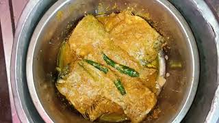 Easy Bengali bhapa elish mach recipe😋😇😍 food elish elishmach [upl. by Joliet]