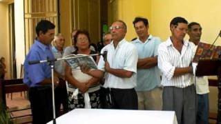 Caraguatay y sus estacioneros cantando el viernes santo en el predio de la iglesia [upl. by Hgieloj]