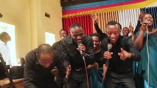 REVIVAL CHOIR Hahirwa umuntu wiringira uwiteka live performanceNtenyo ParishDShyogwe [upl. by Tiffie]