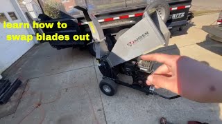 Changing blades and belts on a Jansen wood chipper [upl. by Notnats]