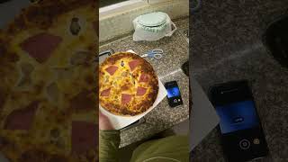 8990TLye satılan Şef Franzi Jambonlu Cheddar pizza işte böyle görünüyor Ücretsiz reklam [upl. by Moyna]