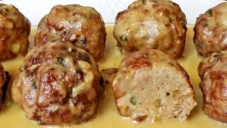 Albóndigas en salsa  Bolas de carne picada en salsa [upl. by Vas]