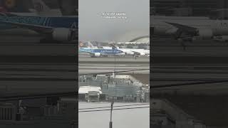 Air Tahiti Nui looking for the runway for takeoff from lax international airport california [upl. by Ronda397]