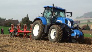 Traktor  New Holland und Kuhn Pflug [upl. by Sewoll188]