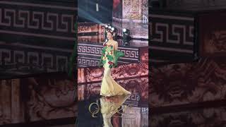 3 giám khảo Lương Linh  Bảo Ngọc  Phương Anh catwalk mở màn show diễn National Costume [upl. by Adamek49]