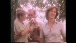 Kleenex Tissue Commercial  Tissue Softness 1982 Australia [upl. by Awra]