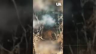 Ukrainian assault brigade servicemen destroy Russian soldiers hiding in the house [upl. by Innattirb115]