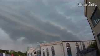 Morgengewitter mit markanten Wolkenformationen [upl. by Reidid]