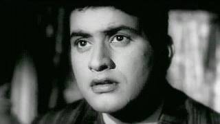 Manoj Kumar gets afraid of Ghost  Woh Kaun Thi Scene [upl. by Yxor585]