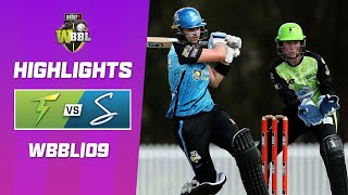 Sydney Thunder v Adelaide Strikers  WBBL09 [upl. by Jillie]