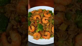 Como hacer Arroz frito chino con camarones  Comida Chinashorts [upl. by Anazraf]