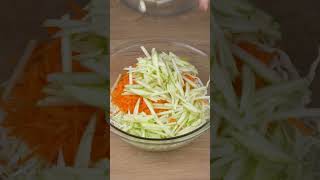 I cant stop eating this cabbage carrot and apple salad [upl. by Dibrin55]