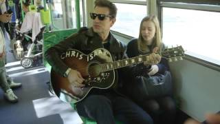 A nice day for some lucky Melbourne commuters surprised by superstar Chris Isaak HaveANiceDay [upl. by Os]