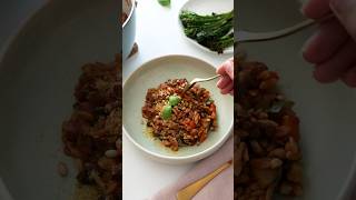 OnePot Mediterranean Orzo Bolognese vegan plantbased [upl. by Stutsman]