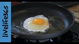 How toMake a Perfect Fried Egg [upl. by Kcirddec]