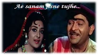 Aye Sanam Jisne Tujhe Chand Si Soorat  Film  Diwana  Raj Kapoor  Saira Banu  Singer  Mukesh [upl. by Elbring]