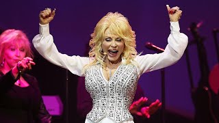 Dolly Parton  Jolene Live [upl. by Ymaral]