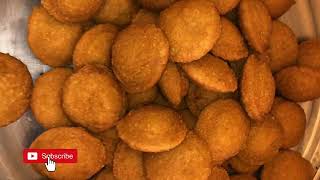 Ladoo Pithi Lahore Street Food  Lentil Patties  Ladoo Recipe By LF [upl. by Hengel]