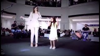 Balqees Live at Mall of the Emirates  بلقيس تولع الدنيا في مول الامارات [upl. by Roberson347]