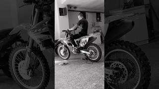 Cold start Honda crf 250 honda crf 250cc 2004 motocross enduro bikelife bikers fast sound [upl. by Rombert]