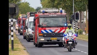 Optocht Brandweerdag 2018 heel veel sirenes Almere [upl. by Merritt]