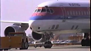 United Douglas DC871 Pushback and Taxi [upl. by Bianchi]