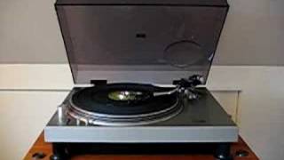 Technics SL1200 Original [upl. by Blandina]