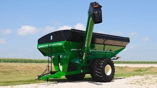 Brent 1386 amp 1186 Pivoting CornerAuger Grain Carts [upl. by Melisandra707]