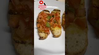 Bruschette pomodoro 🍅 basilico italian 🇮🇹 shorts youtubeshorts pomodoro food [upl. by Nahsaj764]