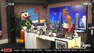 The Oregon Duck surprises Pat McAfee instudio 🤣 [upl. by Scoter218]