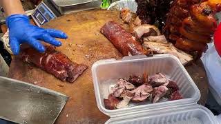 热辣辣爆汁烧鹅 皮脆肉嫩 roastedduck streetfood food delicious bbqpork roastedgoose [upl. by Nitsugua]