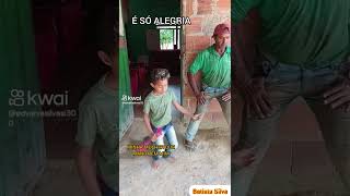 GAROTO DANÇANDO PAI E FILHO DANÇA MINHA MULHER QUE MANDA EM MIM BATISTA SILVA [upl. by Haisa519]