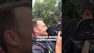 Taraftarlarımızın yarattığı atmosferde kendi sesini duymakta güçlük çeken bir yabancı basın mensubu [upl. by Dlareme897]