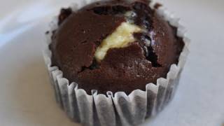 Recette des petits coulants au 2 chocolats par Hervé Cuisine [upl. by Ulphia212]