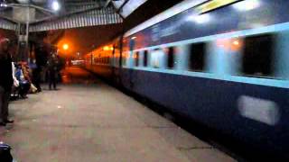 12417 Prayagraj express with duronto wap7 passing etawah [upl. by Alithea149]