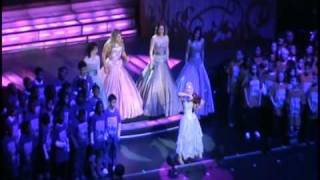 Celtic Woman amp PS22 Chorus quotYOU RAISE ME UPquot at Radio City Music Hall [upl. by Crichton]