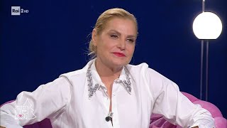 Simona Ventura lamore la carriera e la famiglia  Storie di donne al bivio 27122023 [upl. by Naginarb]