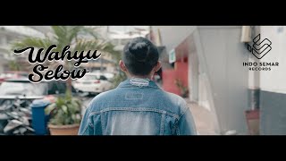 Wahyu Selow  Kamu Gila Official Music Video [upl. by Tilagram302]