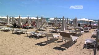 I DETRITI SULLA SPIAGGIA [upl. by Gainer]