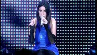 Laura Pausini  La Soledad live [upl. by Azilem362]