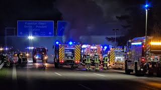 LKW brennt auf A2 voll aus Stundenlange Vollsperrung zwischen Brandenburg  Havel und Netzen [upl. by Tioneb]