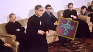 San Josemaría fundador del Opus Dei Mirar al crucifijo [upl. by Aicineohp]